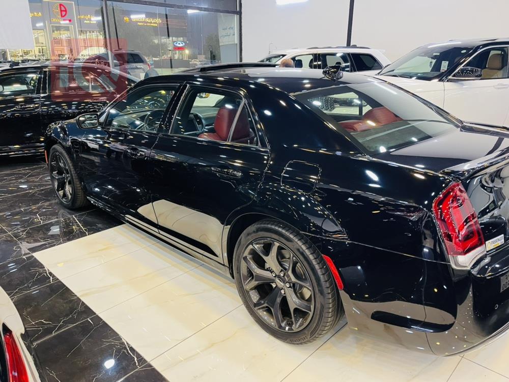 كرايسلر 300